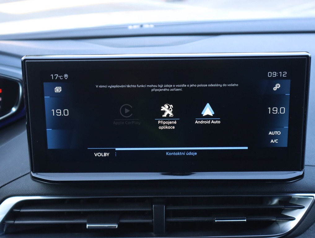 Peugeot 3008 Allure 1.2 PureTech sr auto , suv , usporny motor