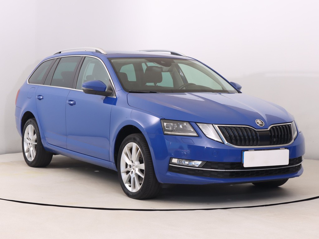Skoda Octavia Style 2.0 TDI Automat, Navigácia, Tempomat
