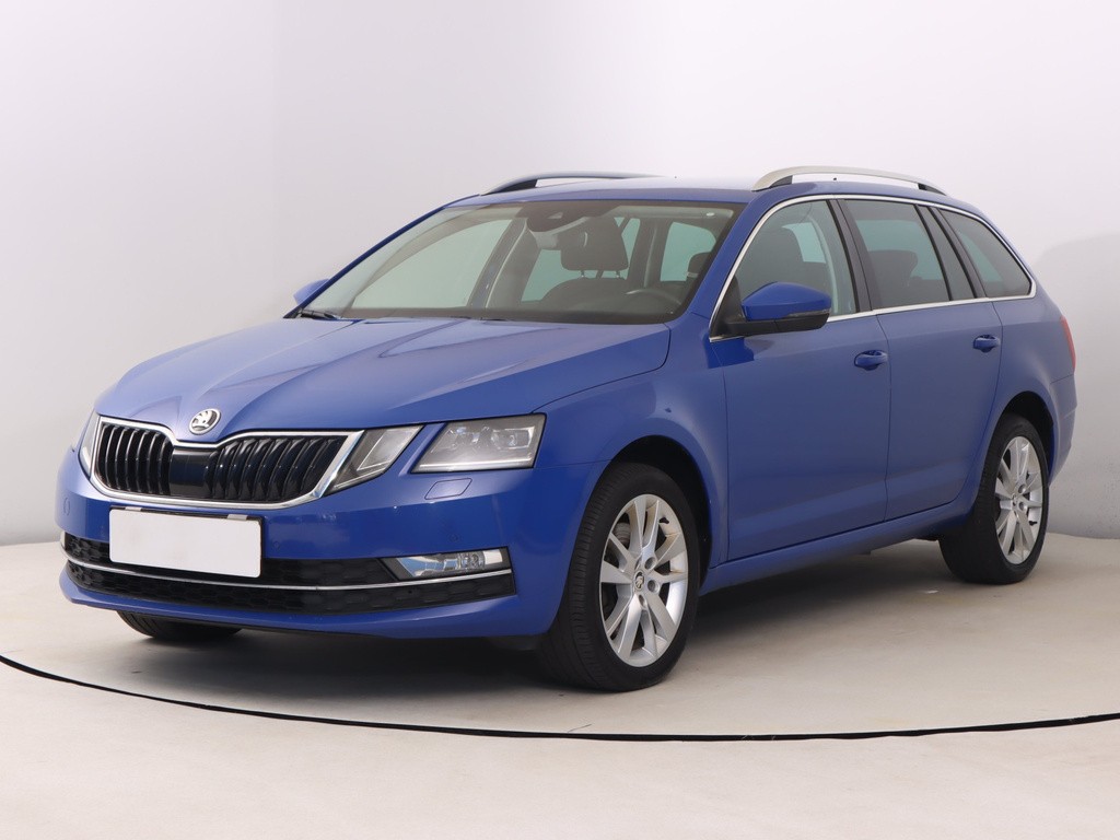 Skoda Octavia Style 2.0 TDI Automat, Navigácia, Tempomat