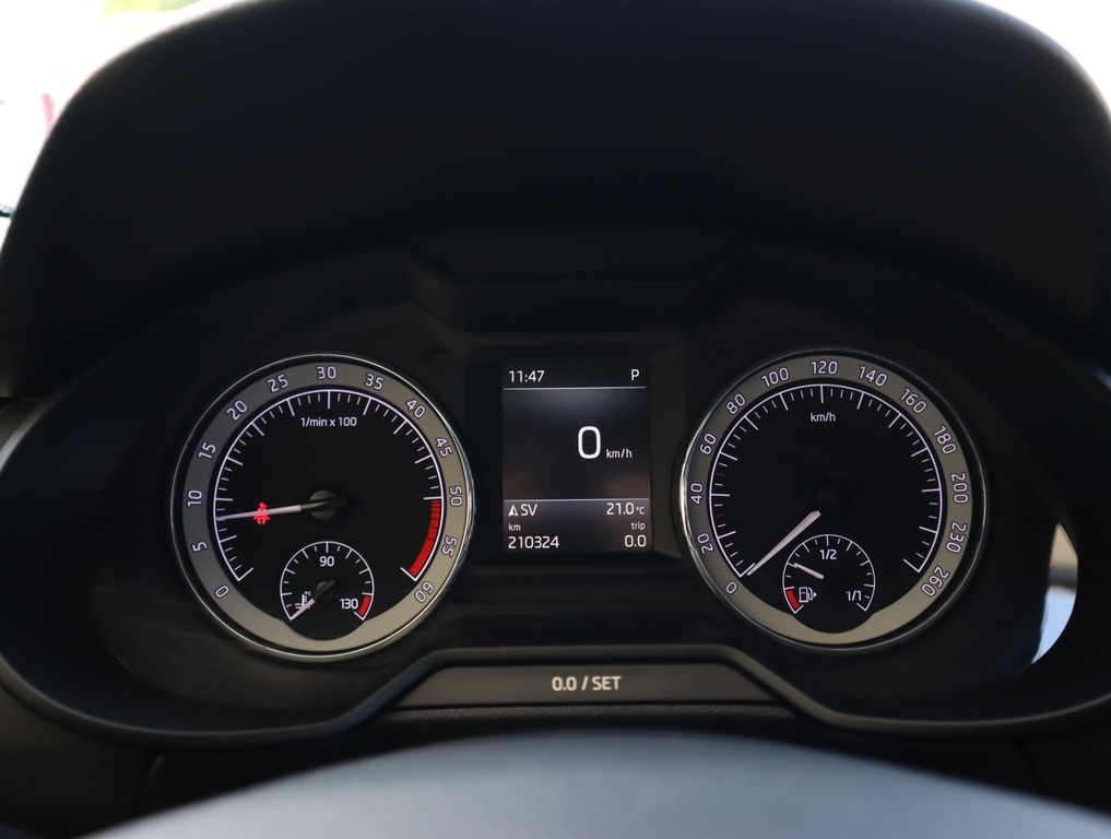 Skoda Octavia Style 2.0 TDI Automat, Navigácia, Tempomat