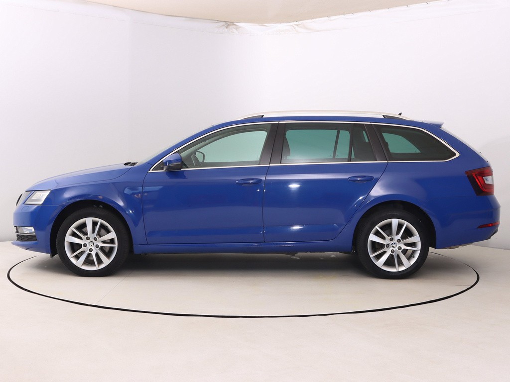 Skoda Octavia Style 2.0 TDI Automat, Navigácia, Tempomat
