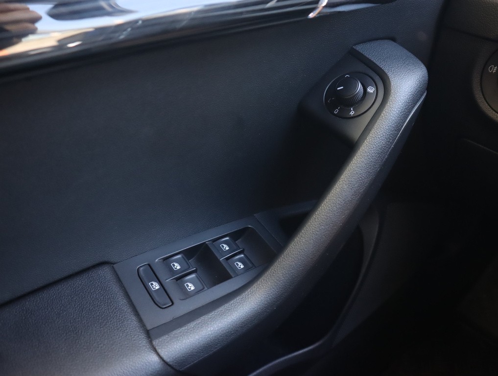 Skoda Octavia Style 2.0 TDI Automat, Navigácia, Tempomat