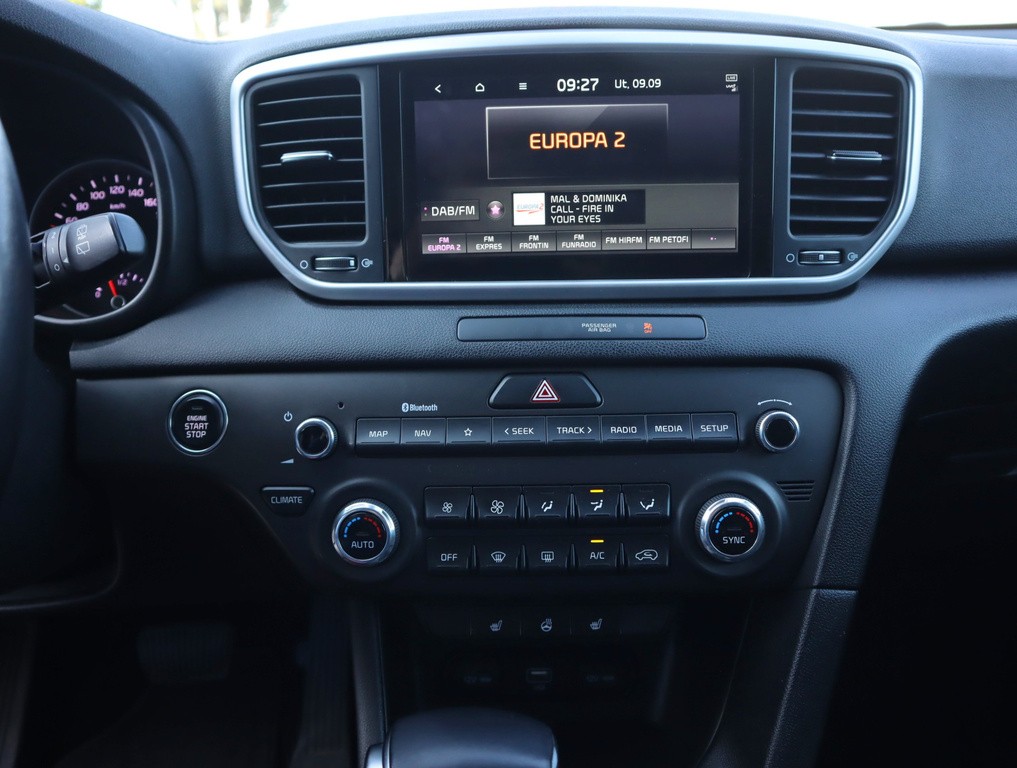 Kia Sportage Silver 1.6 CRDi Automat, Serv.kniha, Navigácia
