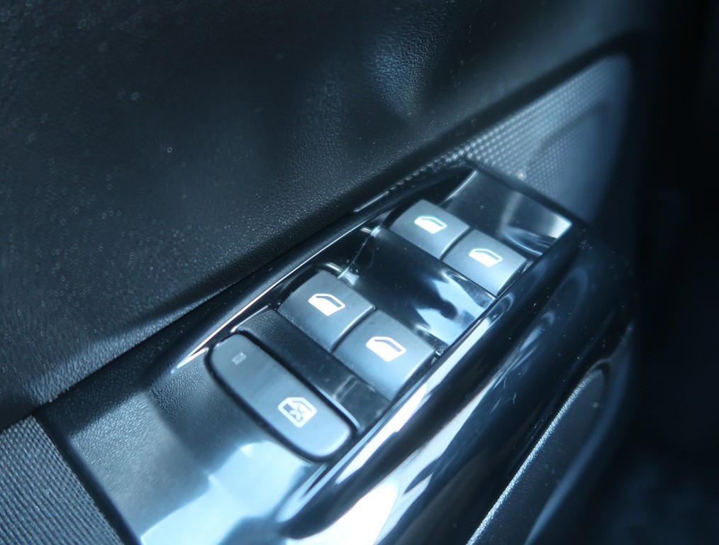 Citroen C3 1.2 PureTech Serv.kniha, Tempomat