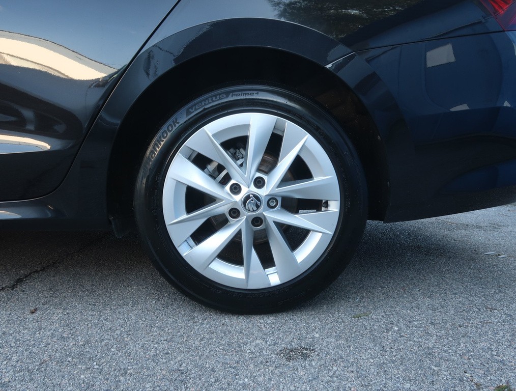 Skoda Octavia Style 1.5 TSI Navigácia, Tempomat, Park. senzory