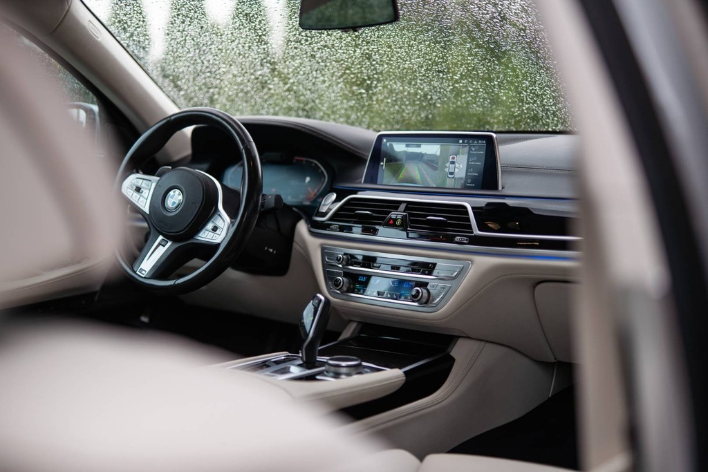 BMW Rad 7 750d xDrive A/T