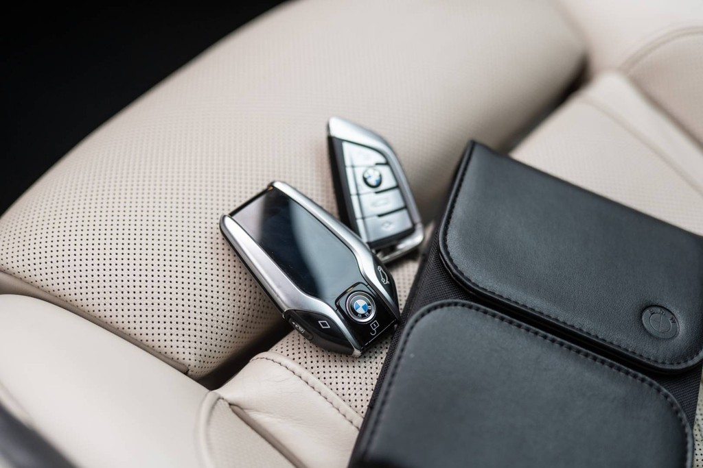 BMW Rad 7 750d xDrive A/T