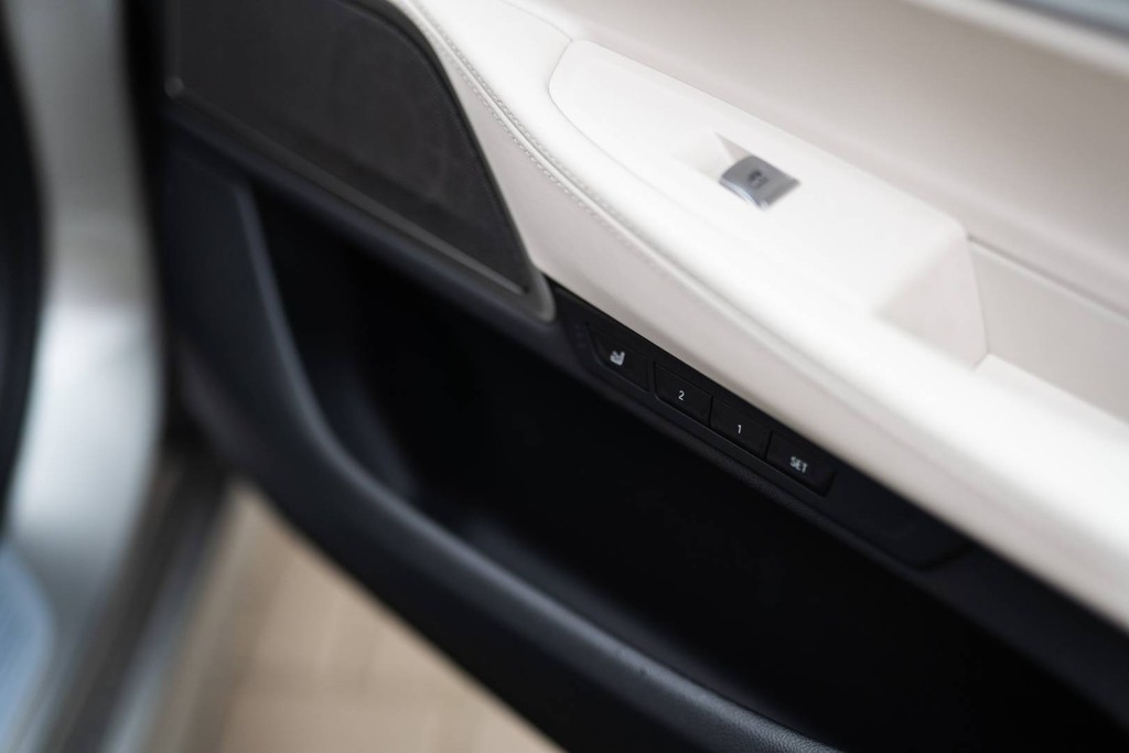 BMW Rad 7 750d xDrive A/T
