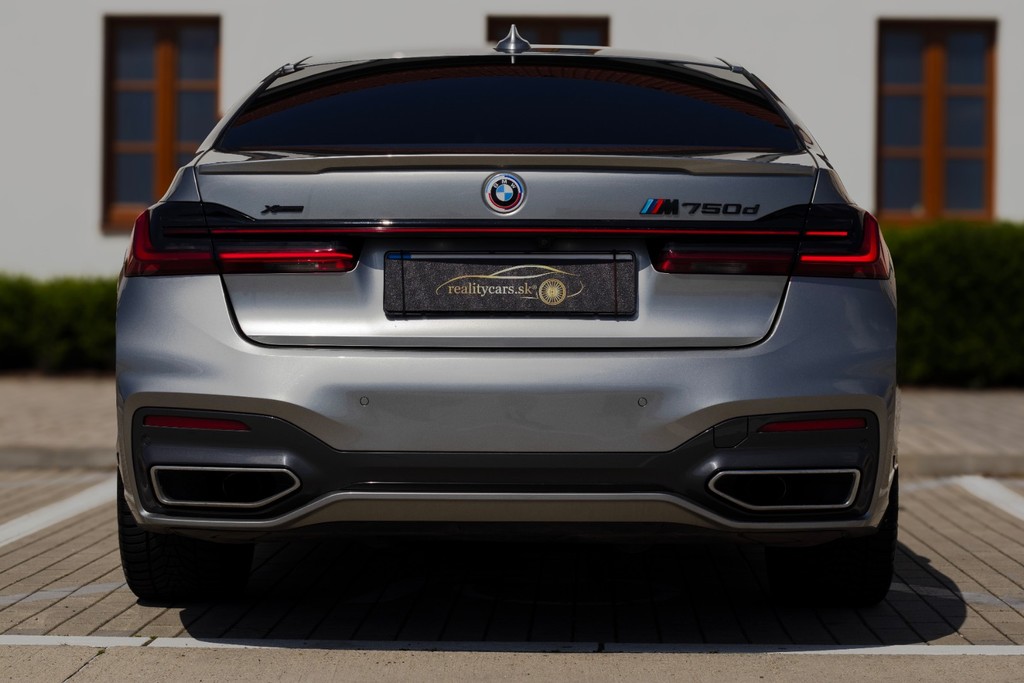 BMW Rad 7 750d xDrive A/T