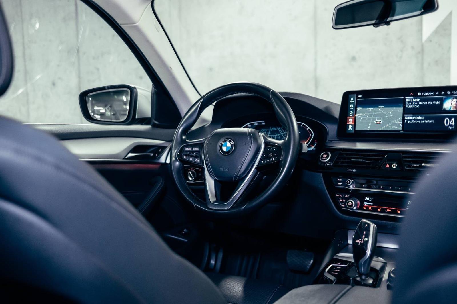 BMW Rad 5 Touring 530d mHEV xDrive A/T
