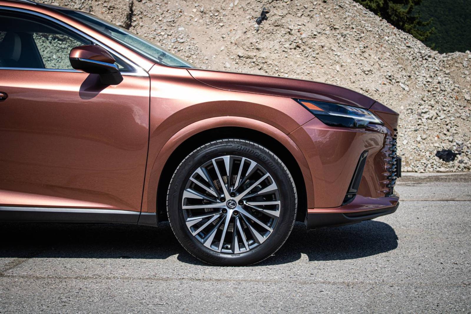 Lexus RX 350h Executive, 1. Majiteľ, Slovenské, Nelakované, vo fólii, Medená sonic, DPH