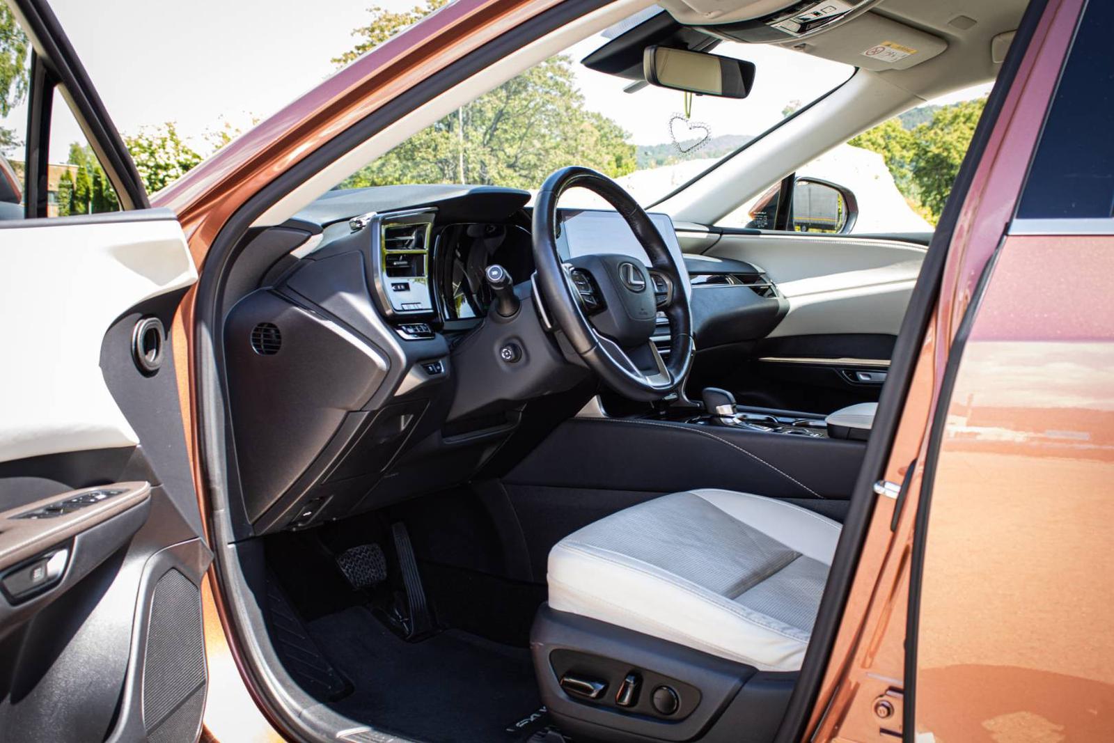 Lexus RX 350h Executive, 1. Majiteľ, Slovenské, Nelakované, vo fólii, Medená sonic, DPH