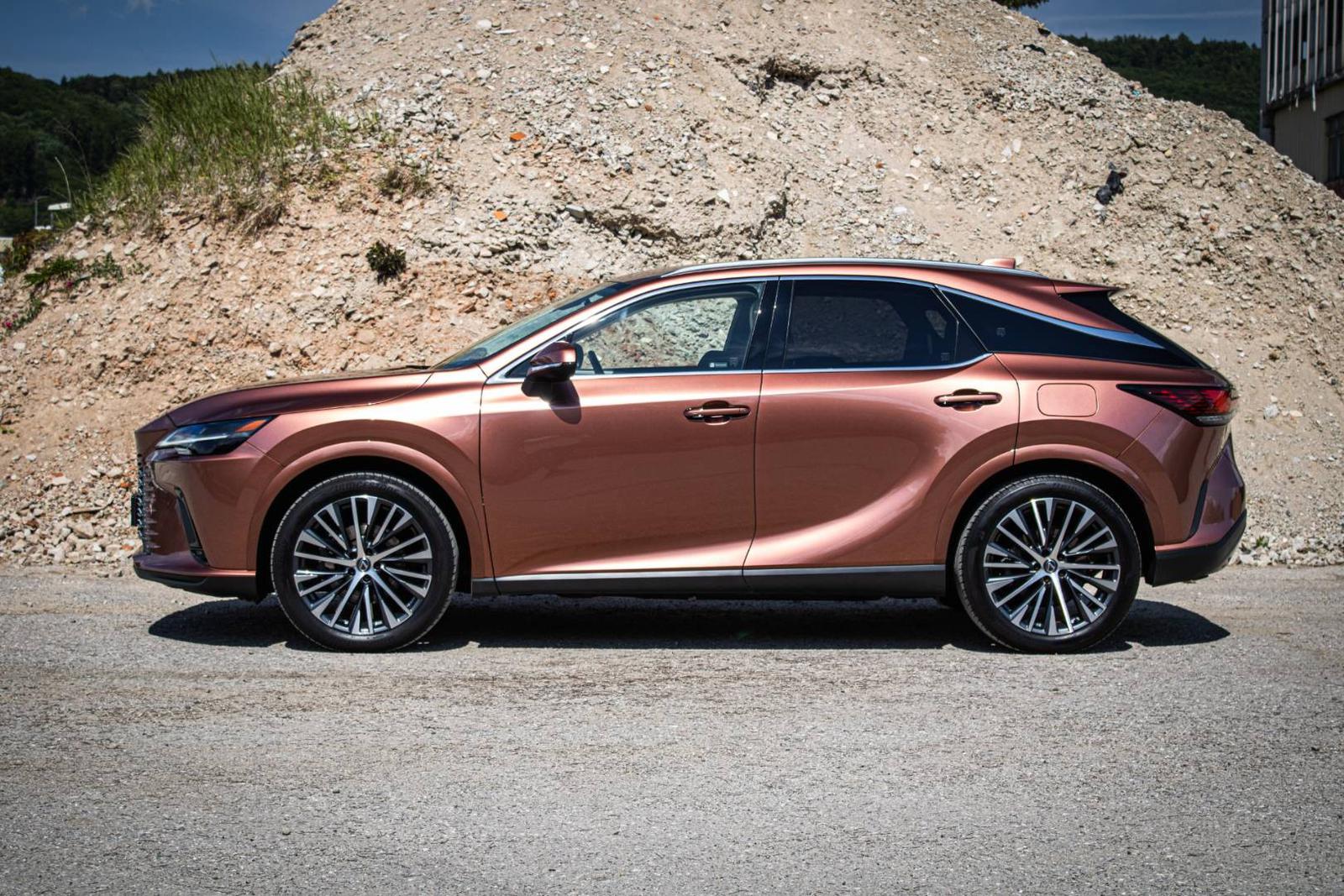 Lexus RX 350h Executive, 1. Majiteľ, Slovenské, Nelakované, vo fólii, Medená sonic, DPH