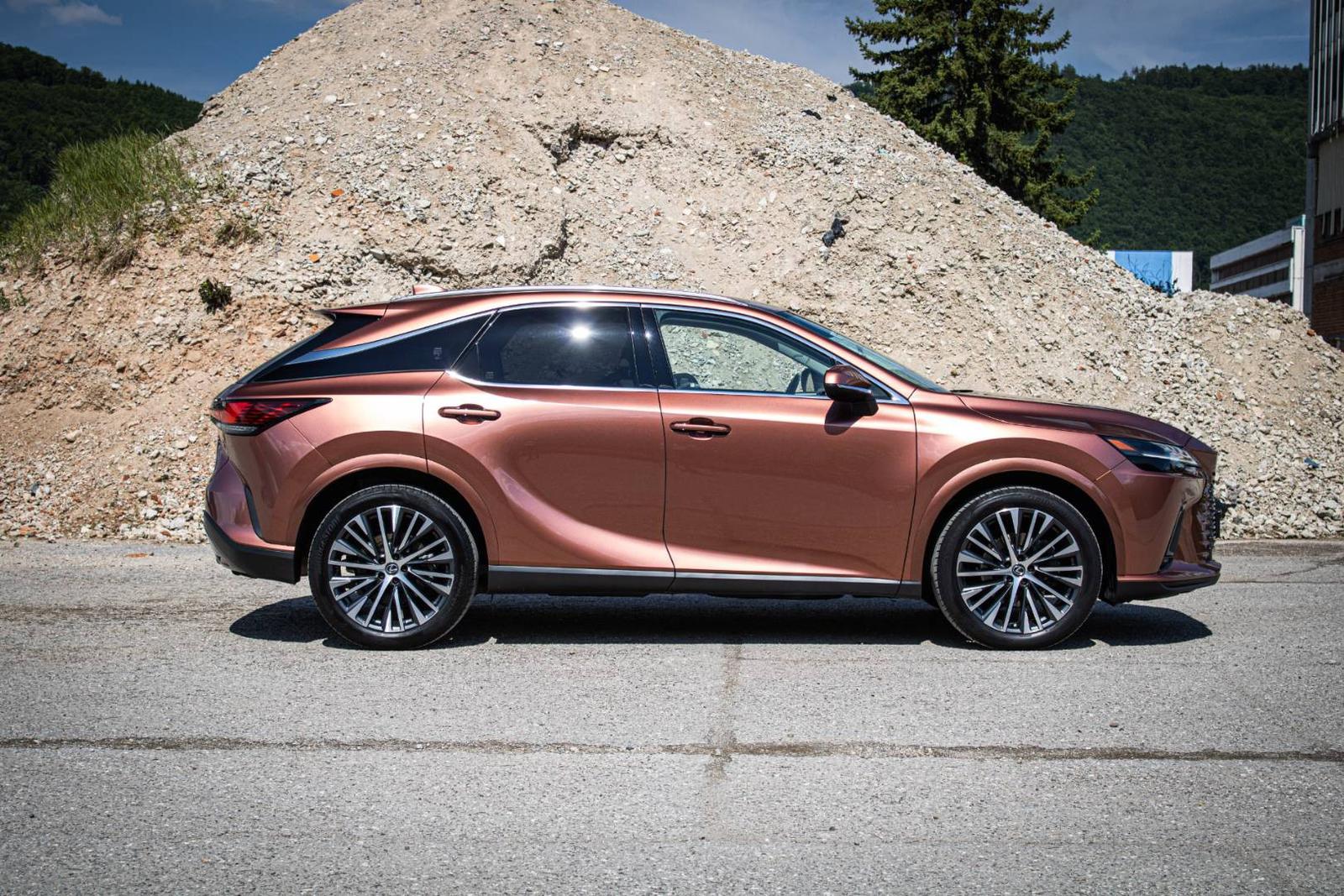 Lexus RX 350h Executive, 1. Majiteľ, Slovenské, Nelakované, vo fólii, Medená sonic, DPH