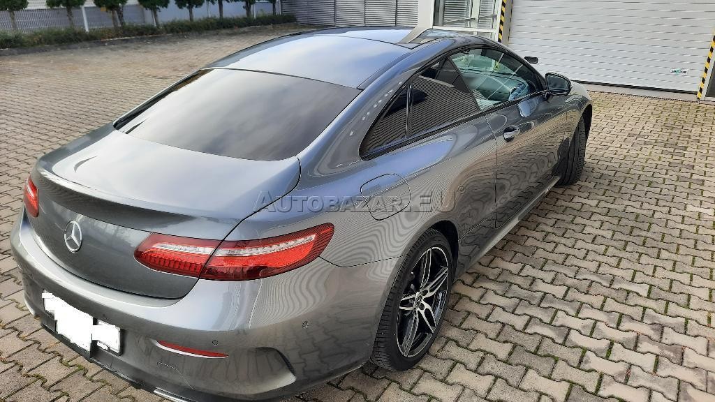 Mercedes E trieda Coupé 400 4matic . 9g. AMG Line. Panor. LED