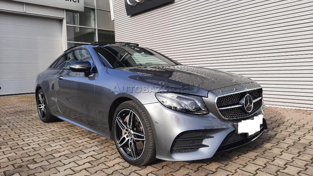 Mercedes E trieda Coupé 400 4matic . 9g. AMG Line. Panor. LED