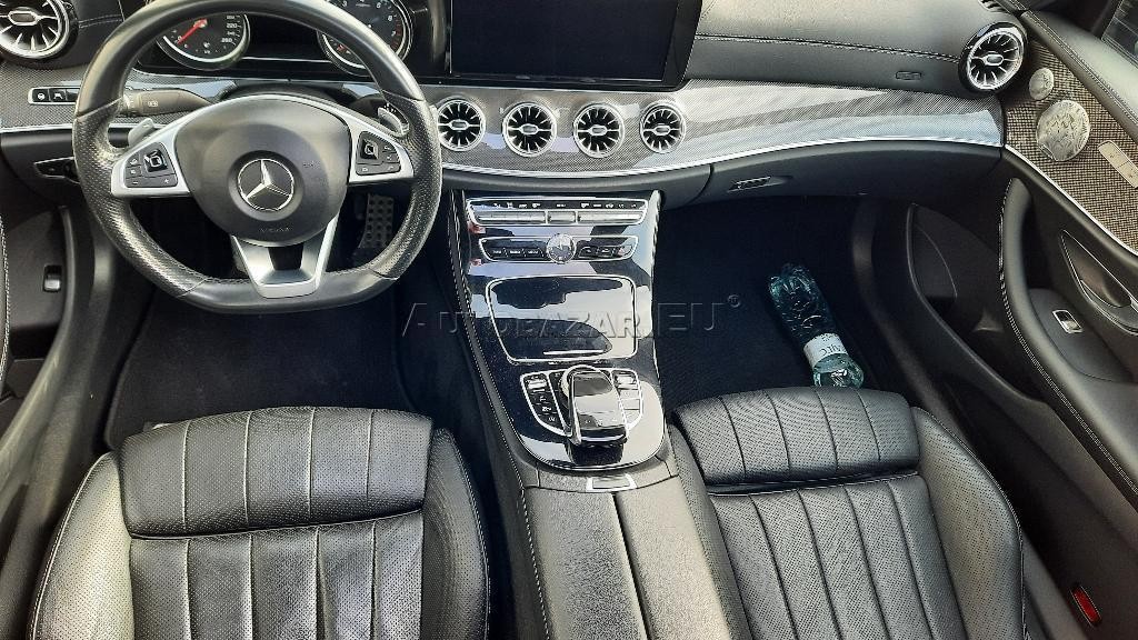 Mercedes E trieda Coupé 400 4matic . 9g. AMG Line. Panor. LED