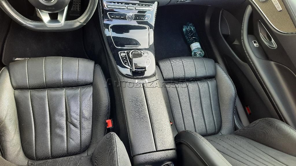 Mercedes E trieda Coupé 400 4matic . 9g. AMG Line. Panor. LED