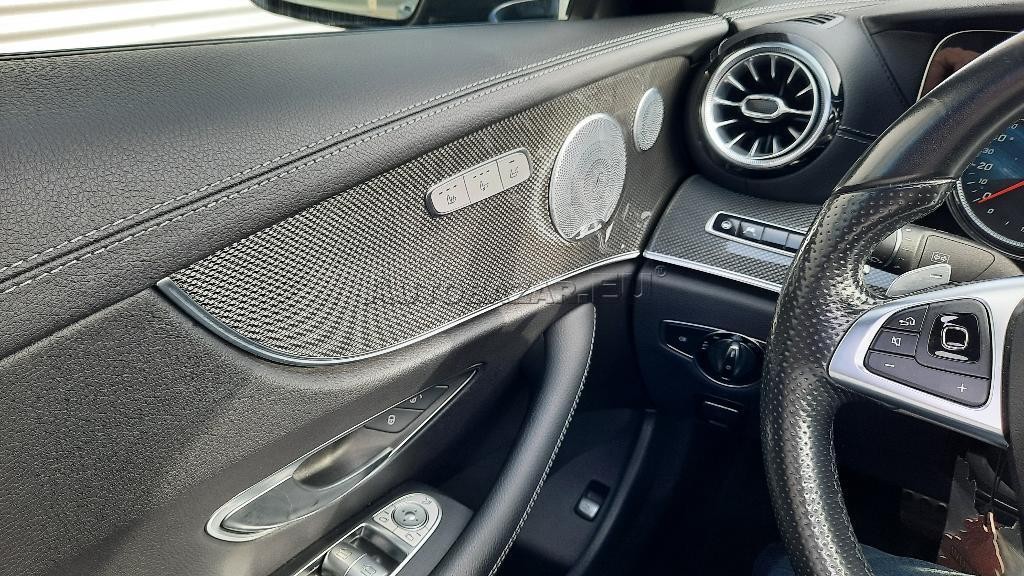 Mercedes E trieda Coupé 400 4matic . 9g. AMG Line. Panor. LED