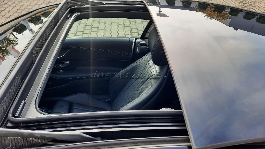 Mercedes E trieda Coupé 400 4matic . 9g. AMG Line. Panor. LED