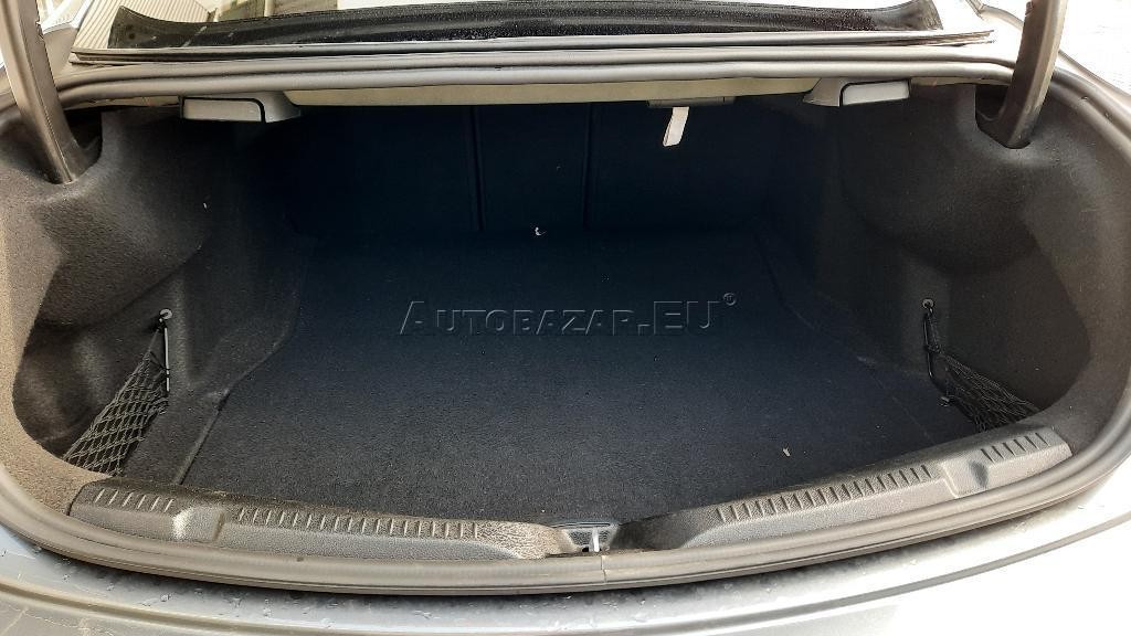 Mercedes E trieda Coupé 400 4matic . 9g. AMG Line. Panor. LED