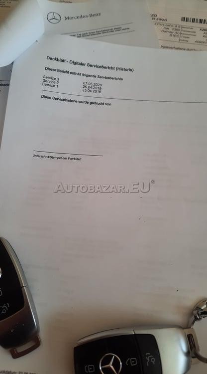 Mercedes E trieda Coupé 400 4matic . 9g. AMG Line. Panor. LED
