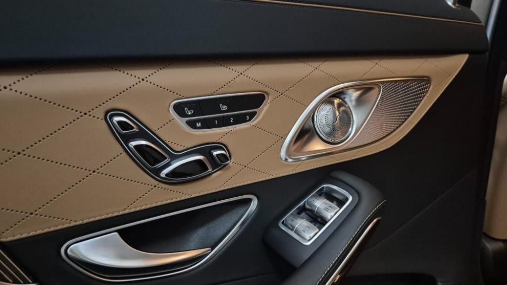 Mercedes S trieda Mercedes-Maybach S 560 4MATIC A/T