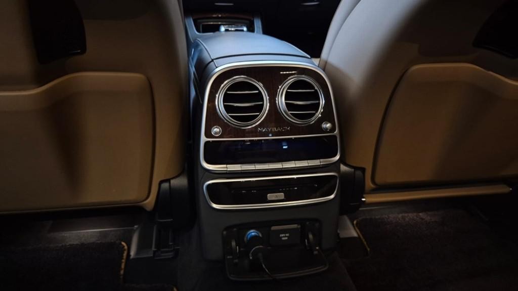 Mercedes S trieda Mercedes-Maybach S 560 4MATIC A/T
