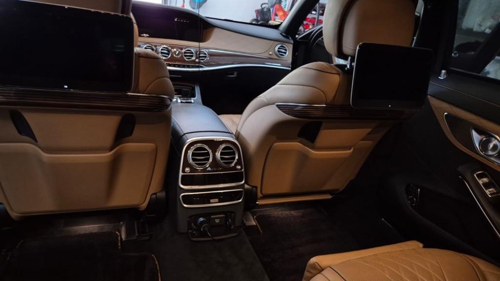 Mercedes S trieda Mercedes-Maybach S 560 4MATIC A/T