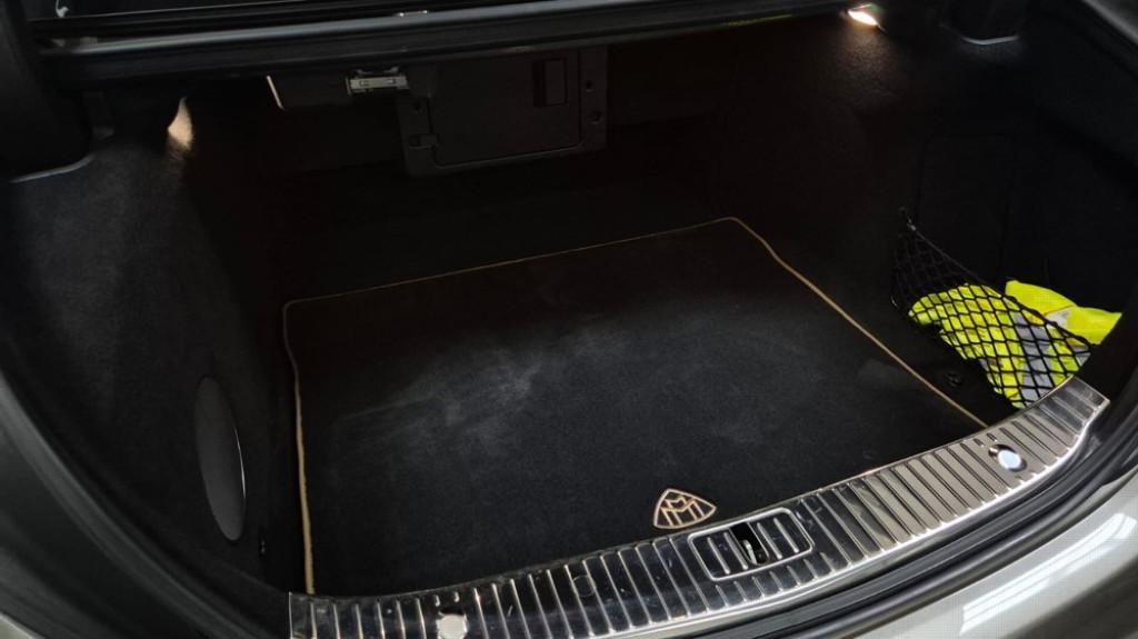 Mercedes S trieda Mercedes-Maybach S 560 4MATIC A/T