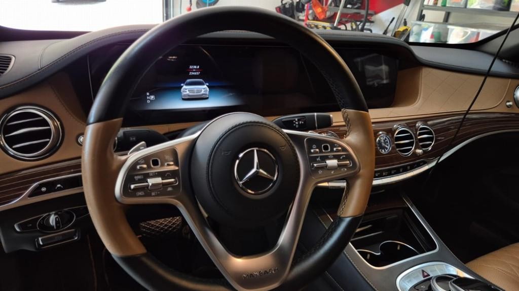 Mercedes S trieda Mercedes-Maybach S 560 4MATIC A/T
