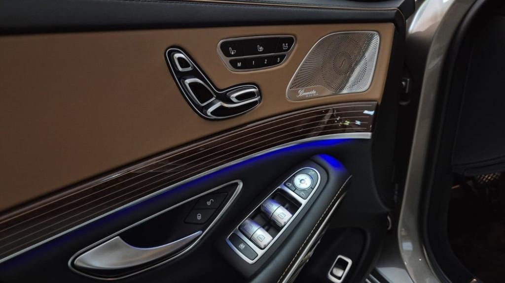 Mercedes S trieda Mercedes-Maybach S 560 4MATIC A/T