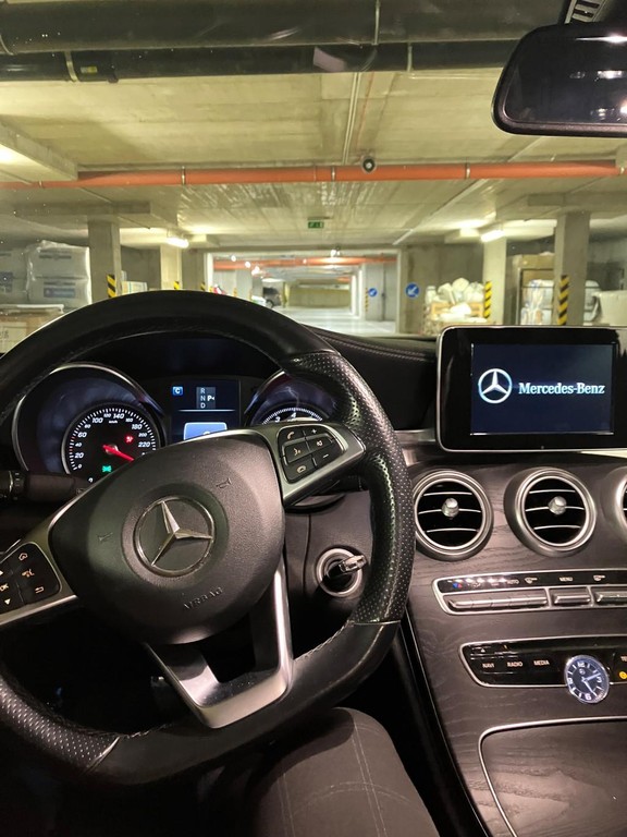 Mercedes C trieda Kupé 180 AMG Line A/T