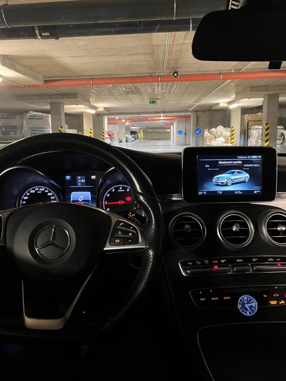 Mercedes C trieda Kupé 180 AMG Line A/T
