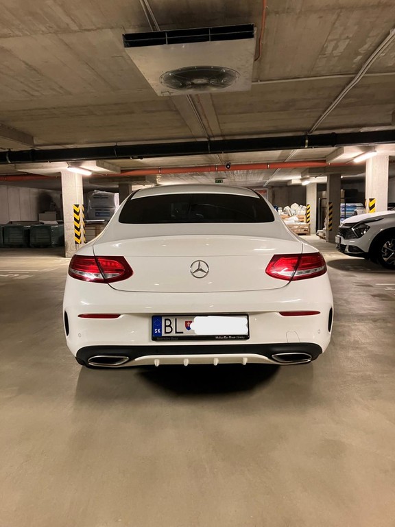 Mercedes C trieda Kupé 180 AMG Line A/T
