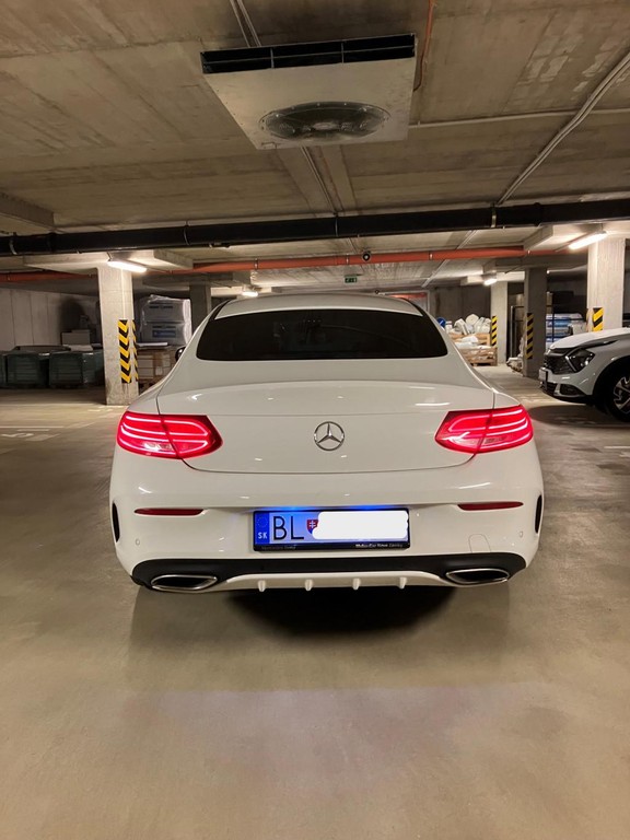 Mercedes C trieda Kupé 180 AMG Line A/T