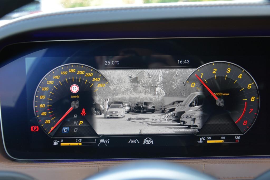 Mercedes S trieda 560 4MATIC A/T. SR. voz. 1. majietľ.
