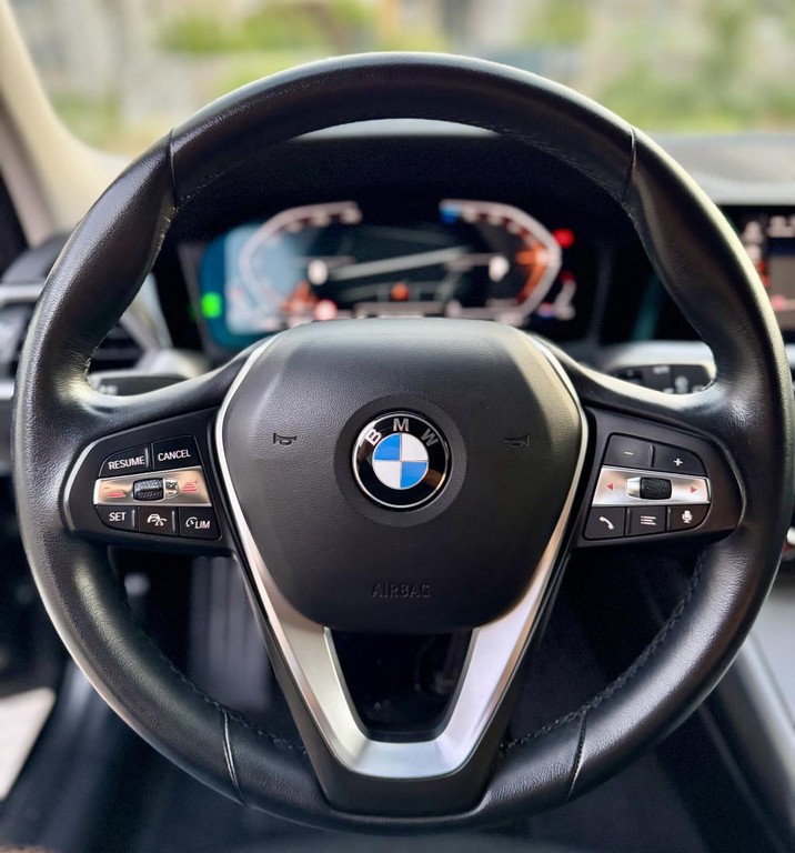 BMW rad 3 Touring 320d mHEV Touring xDrive A/T