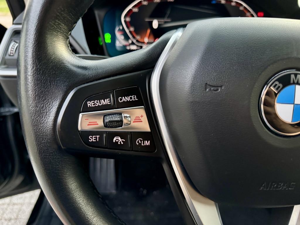BMW rad 3 Touring 320d mHEV Touring xDrive A/T