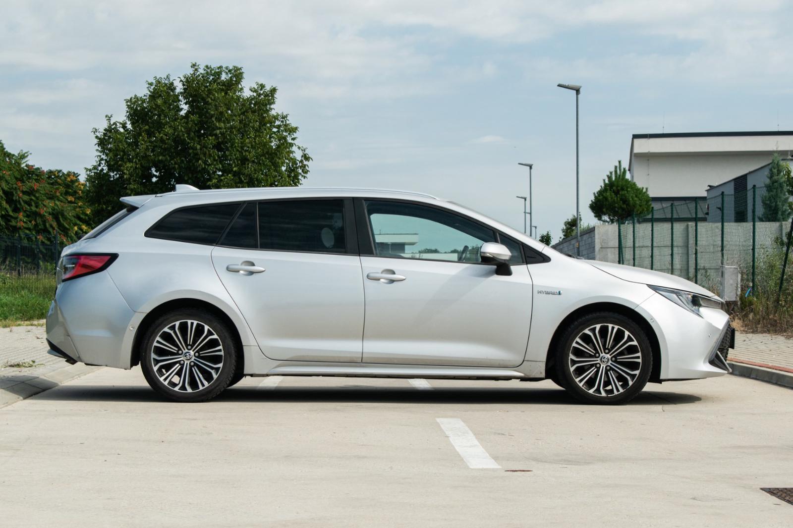 Toyota Corolla Combi TS 1.8 Hybrid e-CVT Comfort Tech Style Best Edition