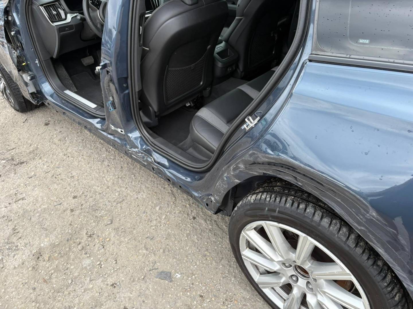 Volvo V60 B4 Plus Bright A/T