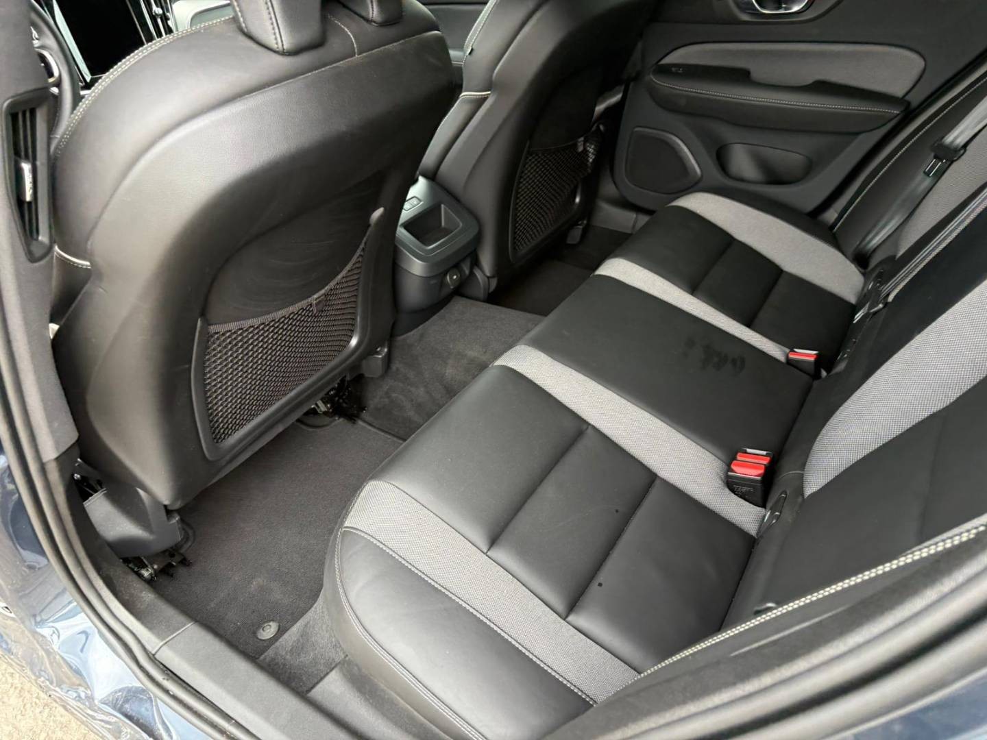 Volvo V60 B4 Plus Bright A/T