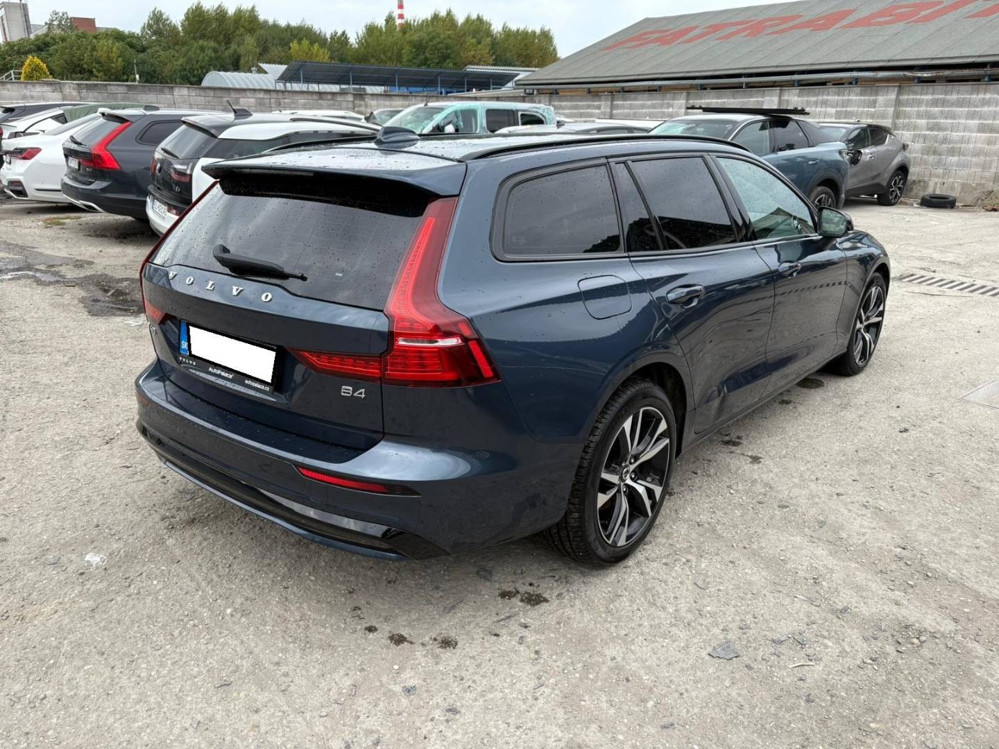 Volvo V60 B4 Plus Bright A/T