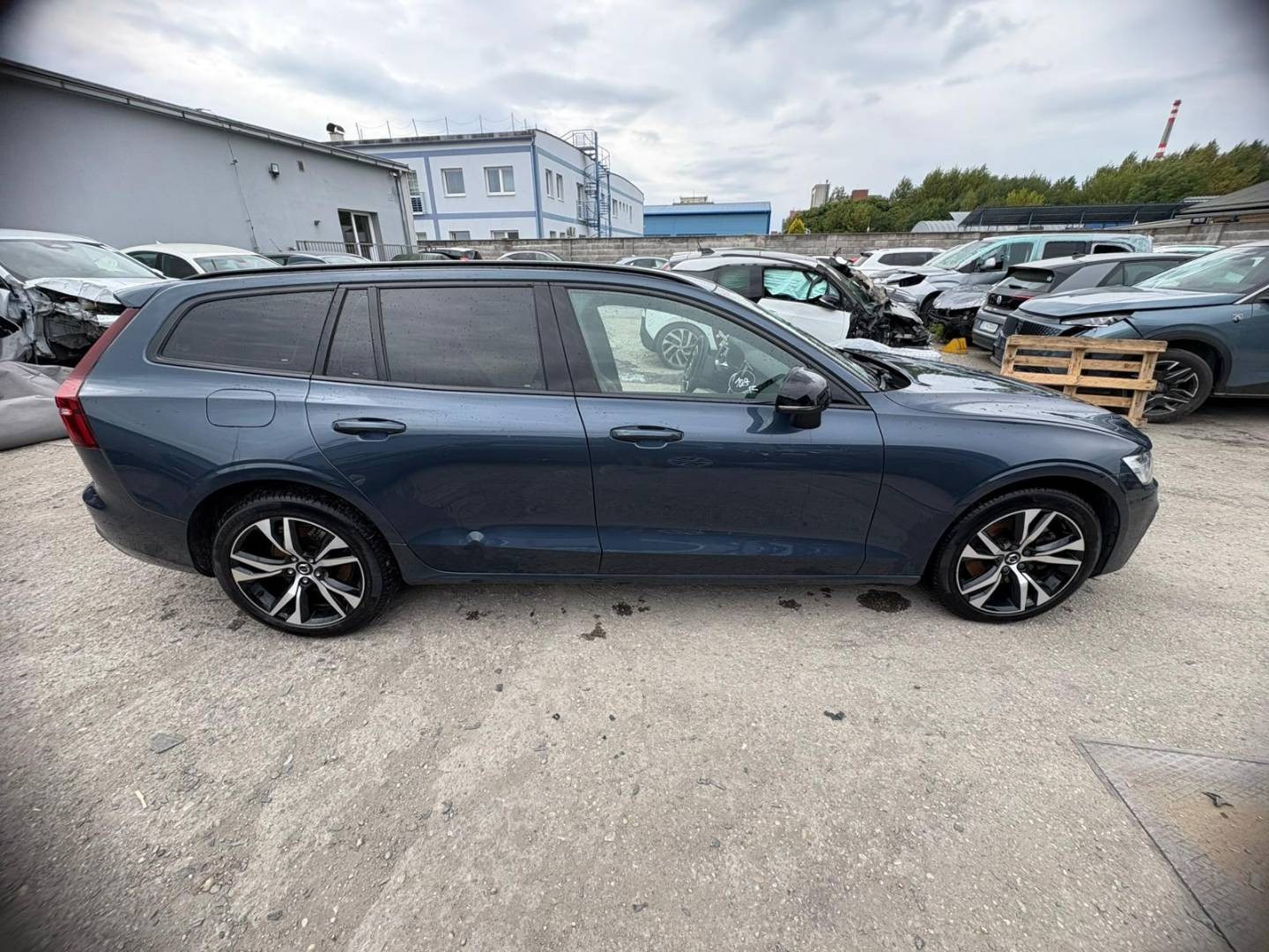 Volvo V60 B4 Plus Bright A/T