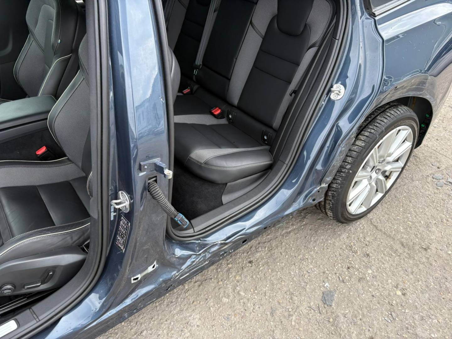 Volvo V60 B4 Plus Bright A/T