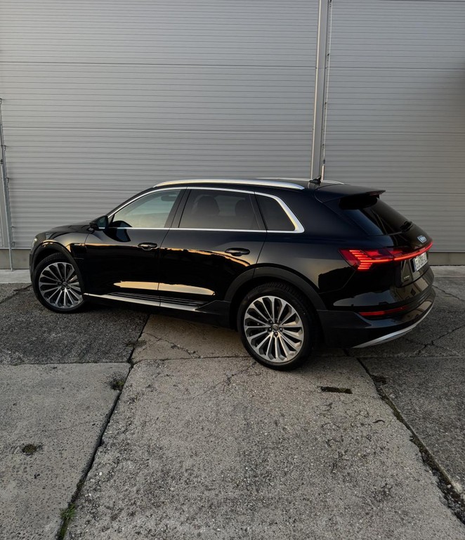 Audi e-tron 55 quattro Advanced