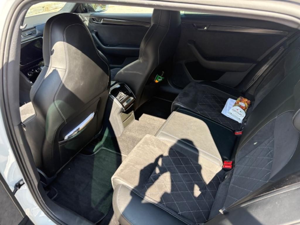 Škoda Superb Combi 2.0 TDI SCR Sportline 4x4 DSG Webasto