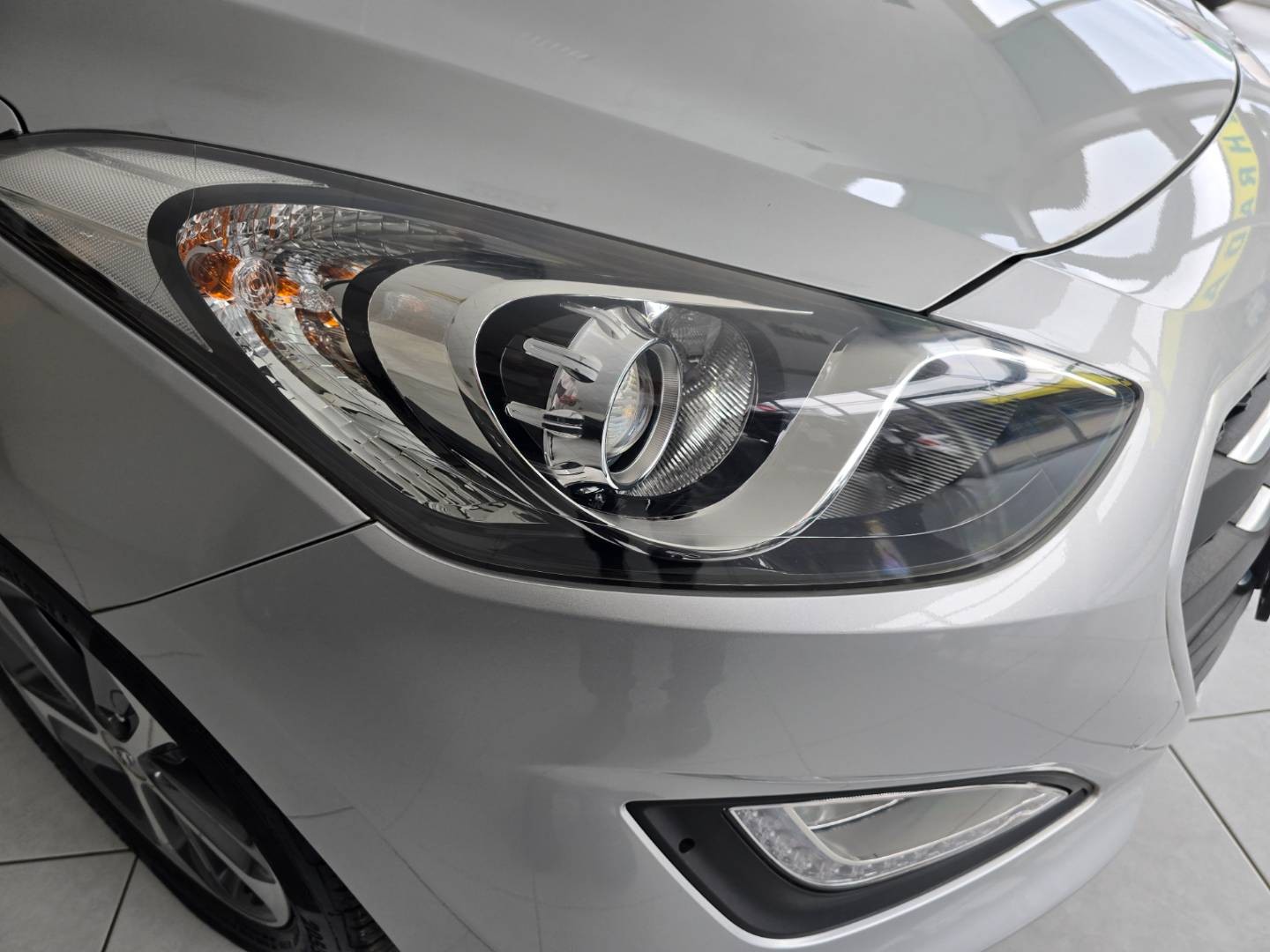 Hyundai i30 1.6i MPI DOHC CVVT YES!