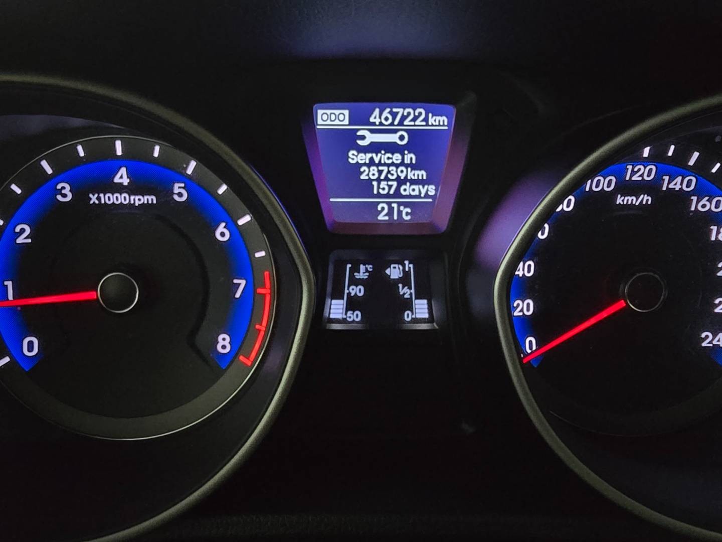 Hyundai i30 1.6i MPI DOHC CVVT YES!