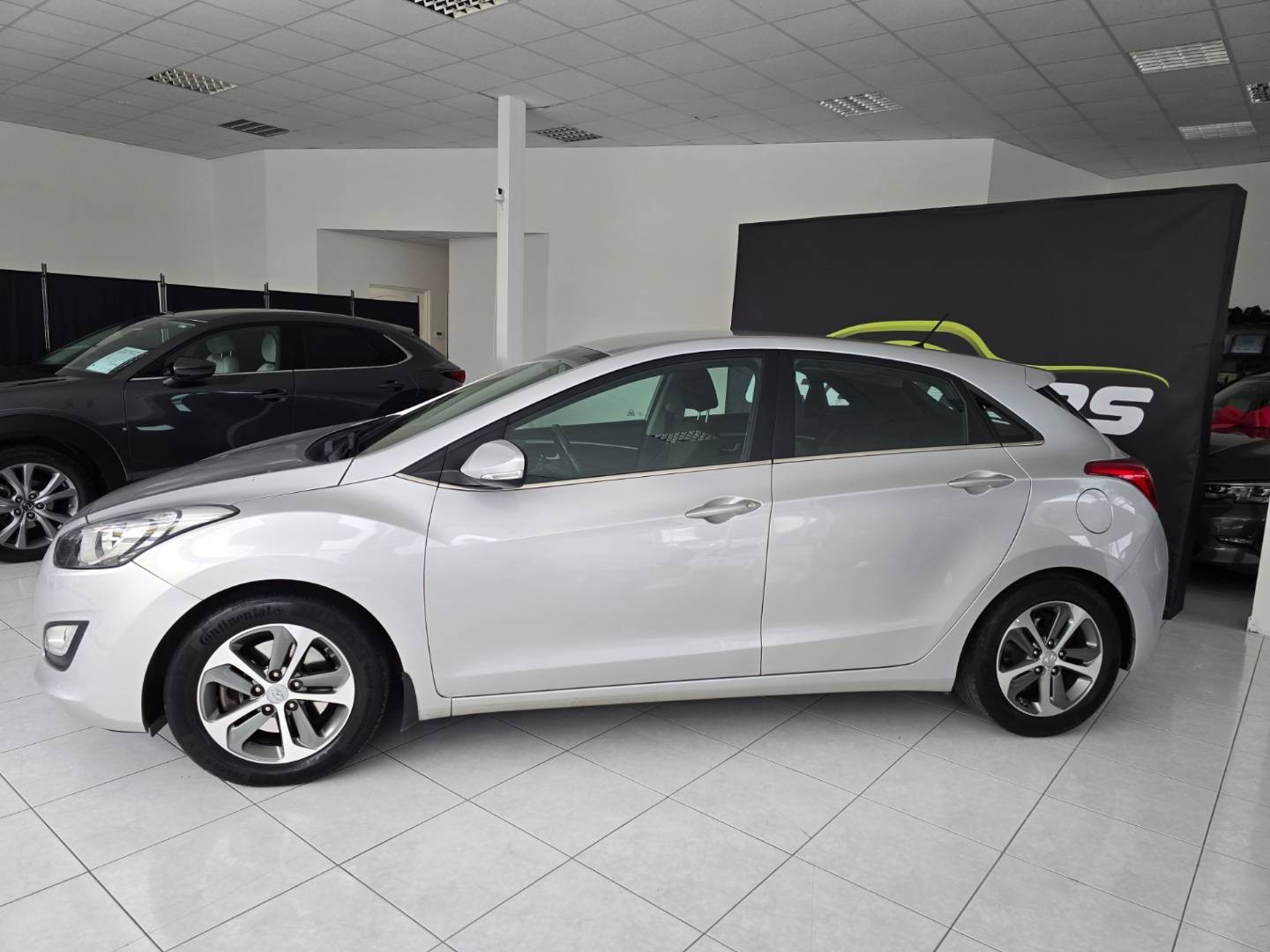 Hyundai i30 1.6i MPI DOHC CVVT YES!